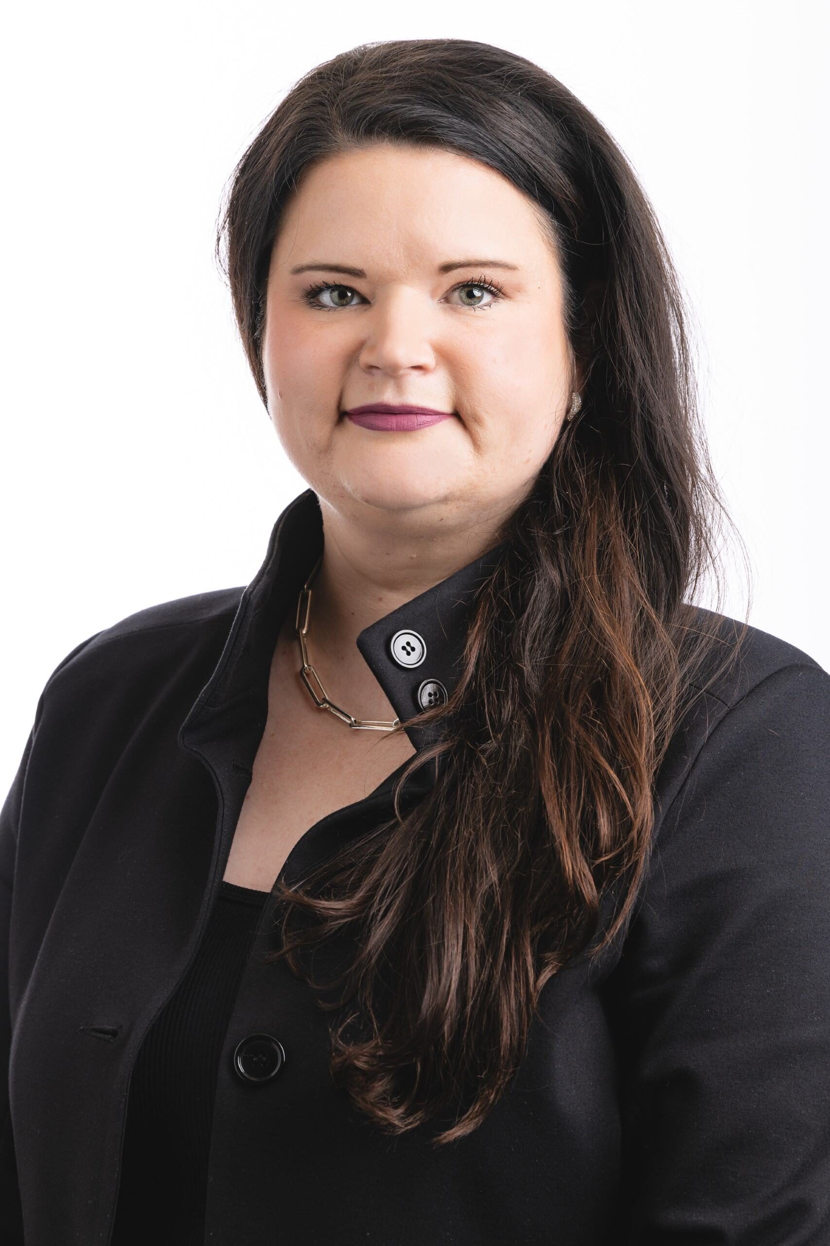 Mila MacLean Headshot