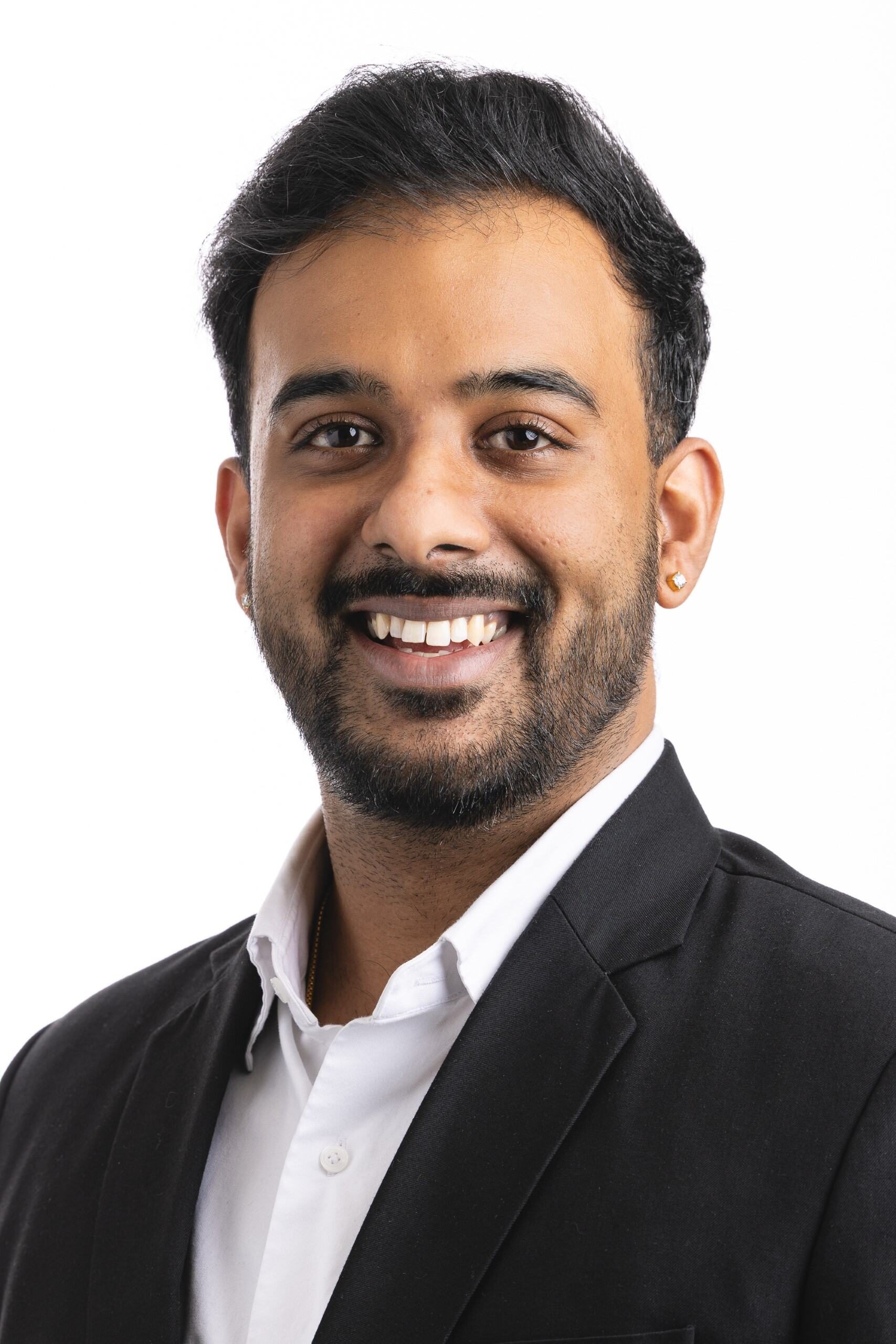 Ashwin Ramesh Headshot