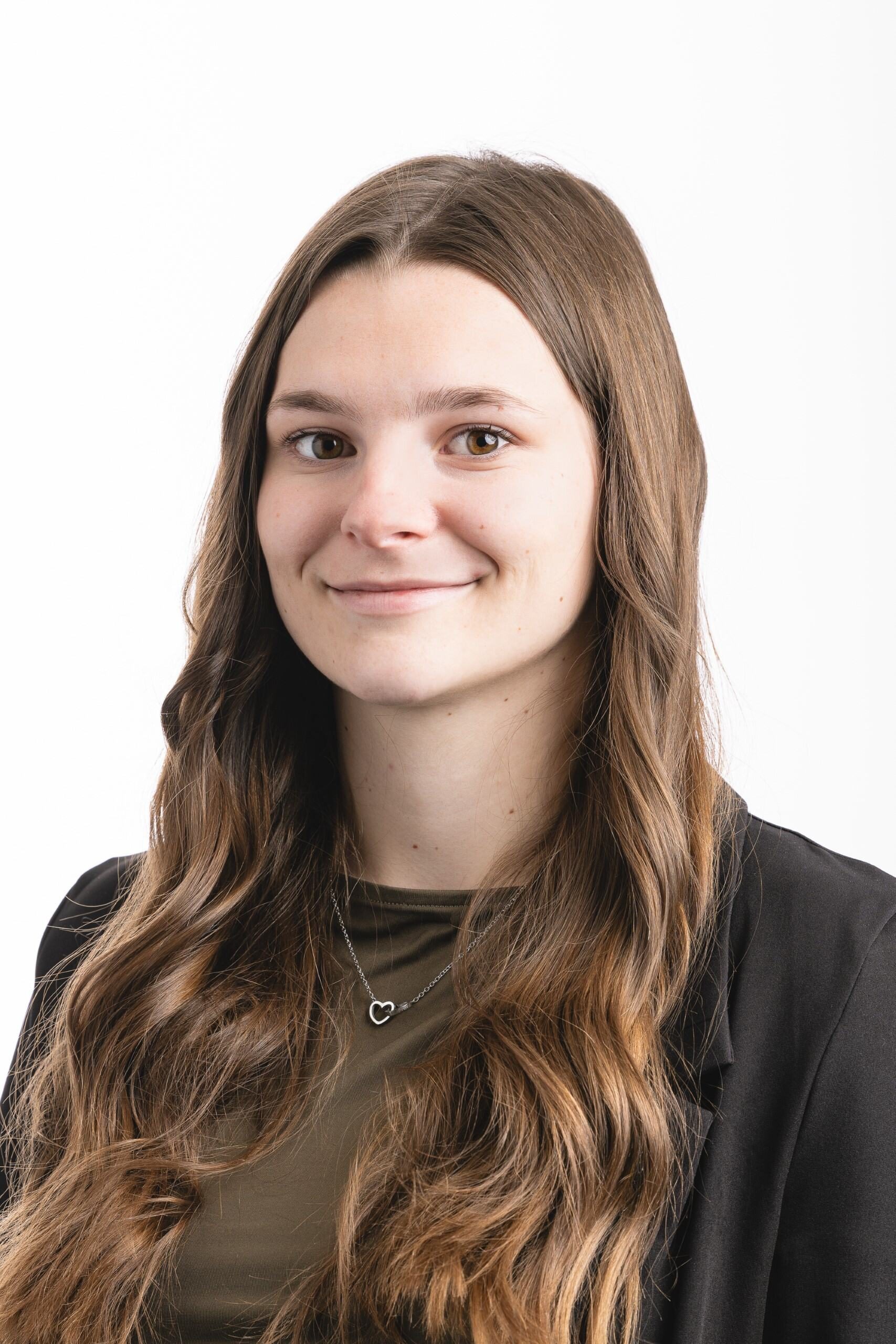 Ashlyn Whetter Headshot