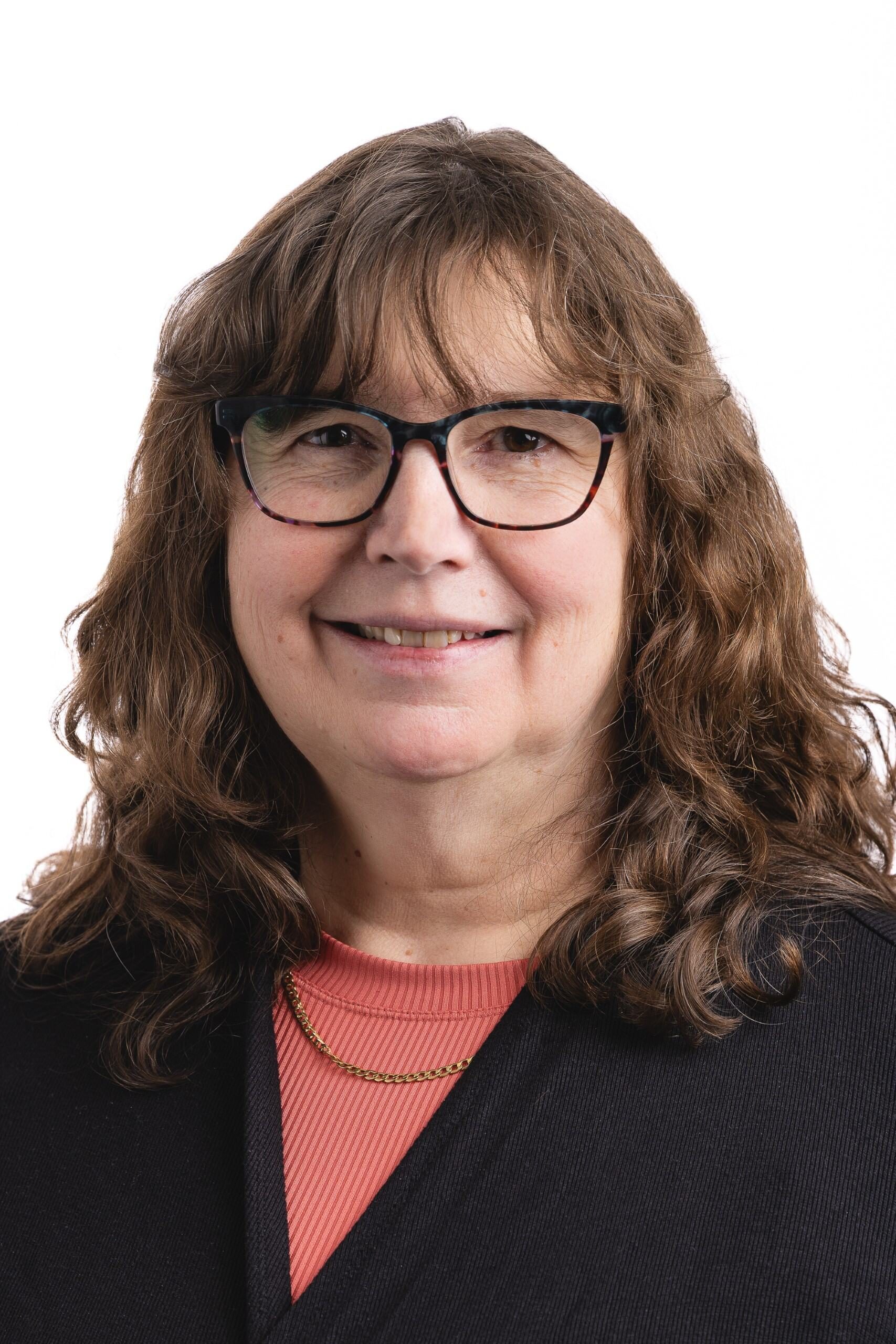 Bev Jones Headshot